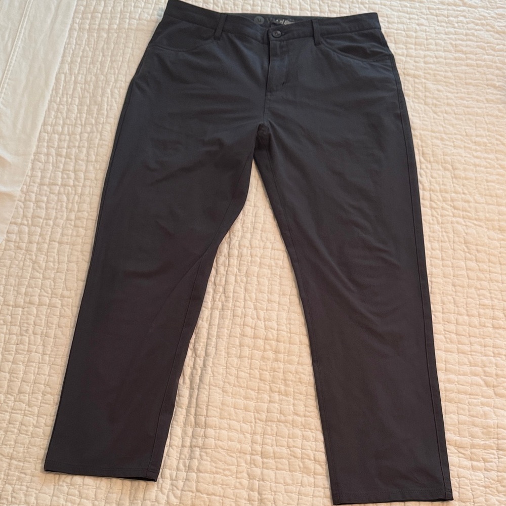 Vuori Men’s Meta Pant, Waist 34”, inseam 27.5”, Classic Fit, Dark Charcoal